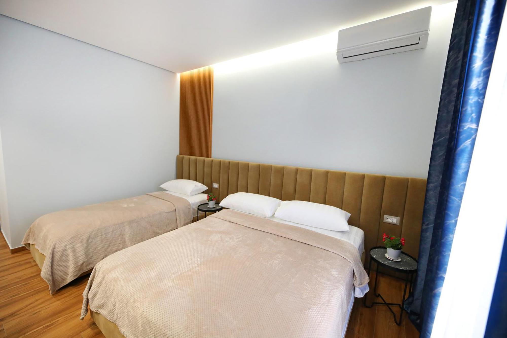 Ulcas Guest Huse Acomodação com café da manhã Vlorë Quarto foto